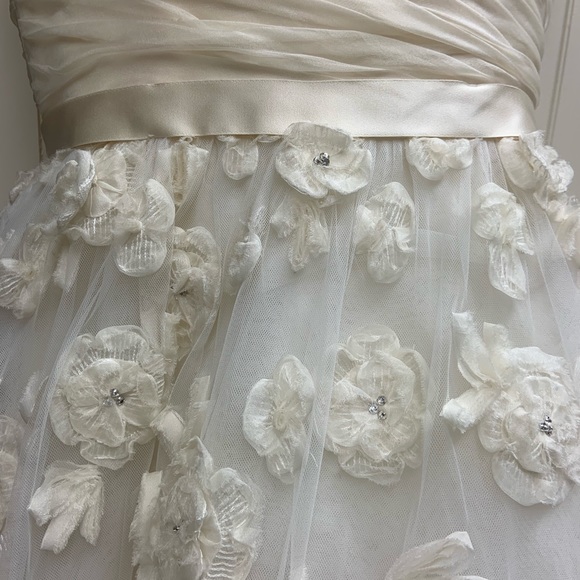 Christos wedding dress - Picture 6 of 8